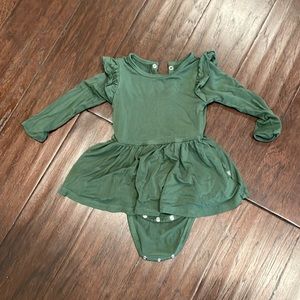Kyte baby 12-18 m long sleeve twirl bodysuit dress. VGUC, no flaws. Hunter green